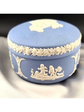 Wedgewood Blue Cupid Oracle Relief Kidney-Shaped Trinket Box